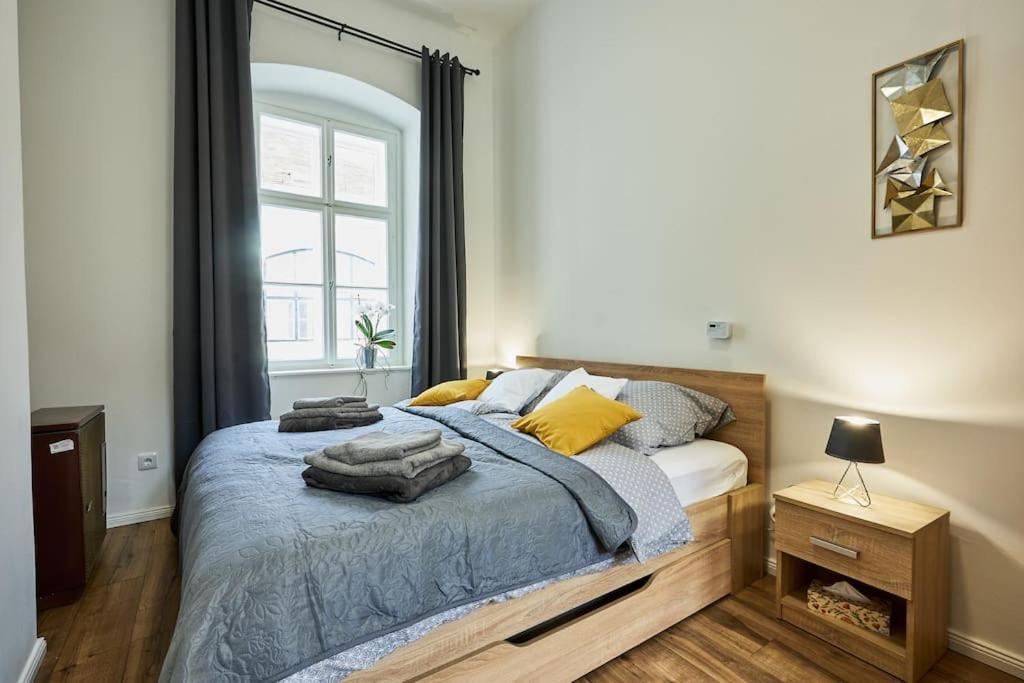 Varfal Apartman Sopron Bagian luar foto